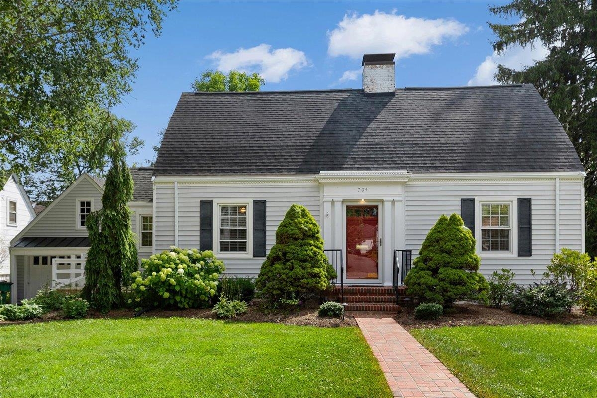 704 PRESTON Avenue