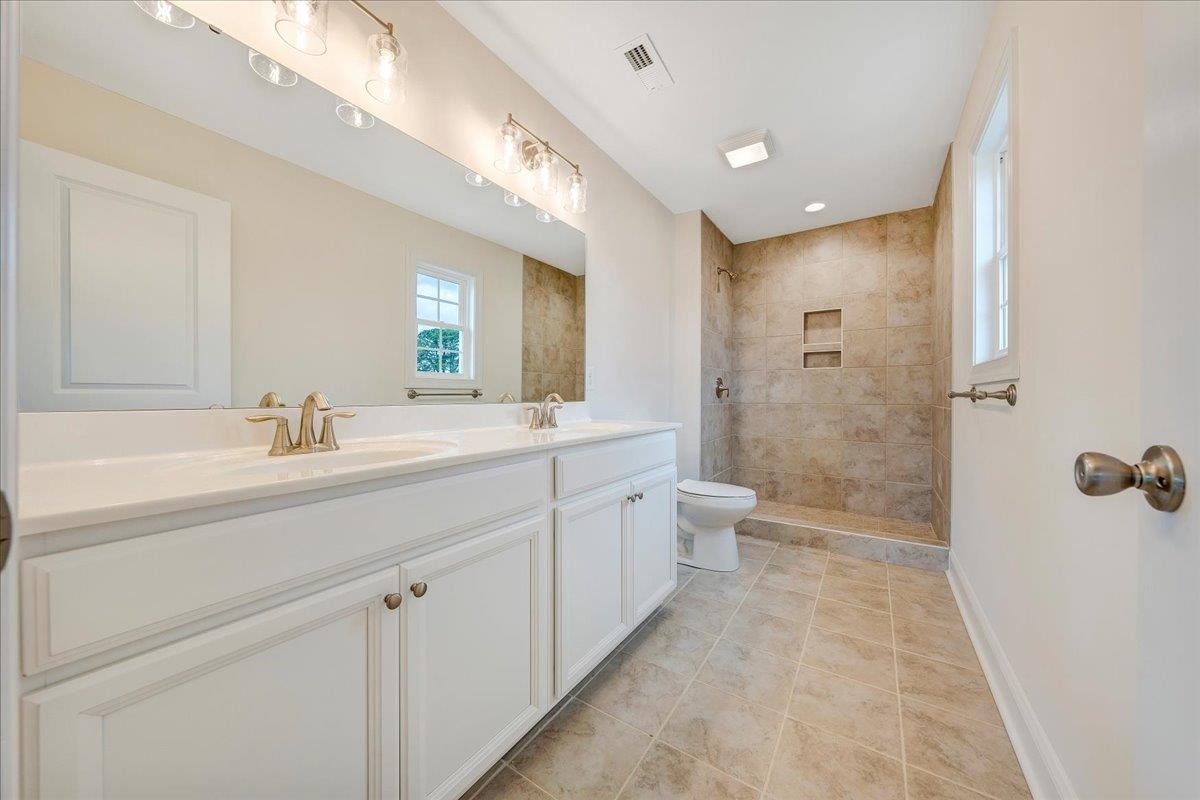 1711 Saddleridge Drive