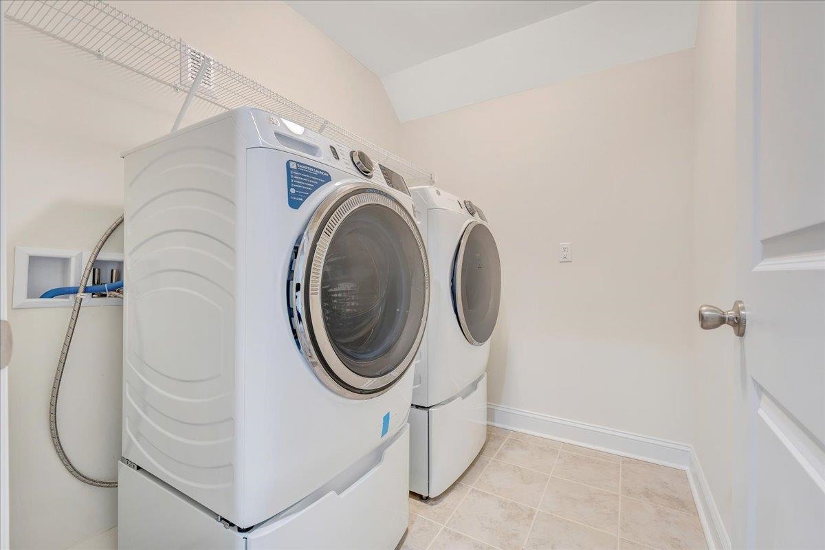 1711 Saddleridge Drive