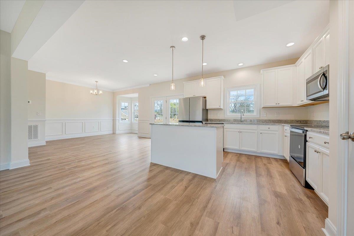 1711 Saddleridge Drive