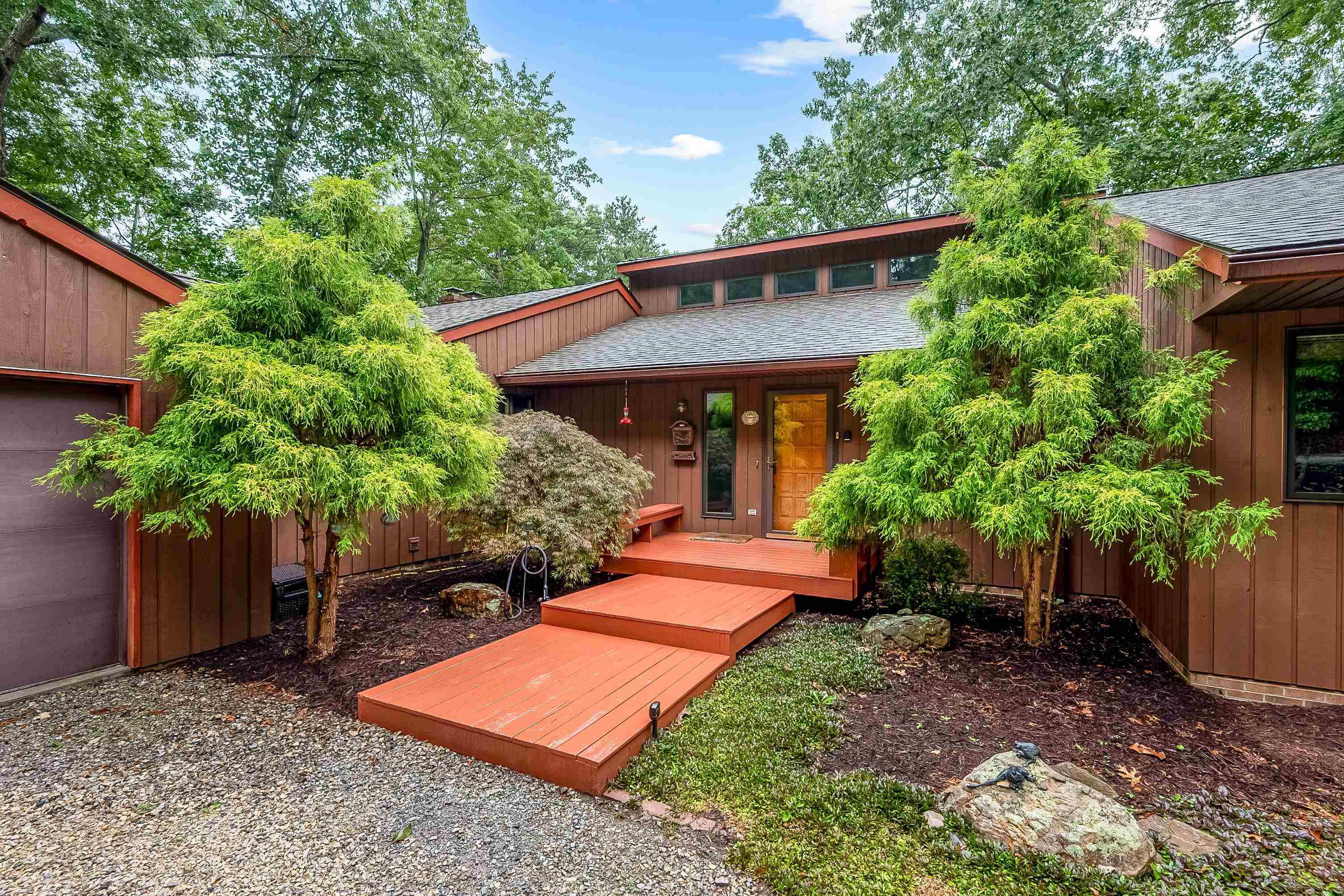931 S JEFFERSON FOREST Lane