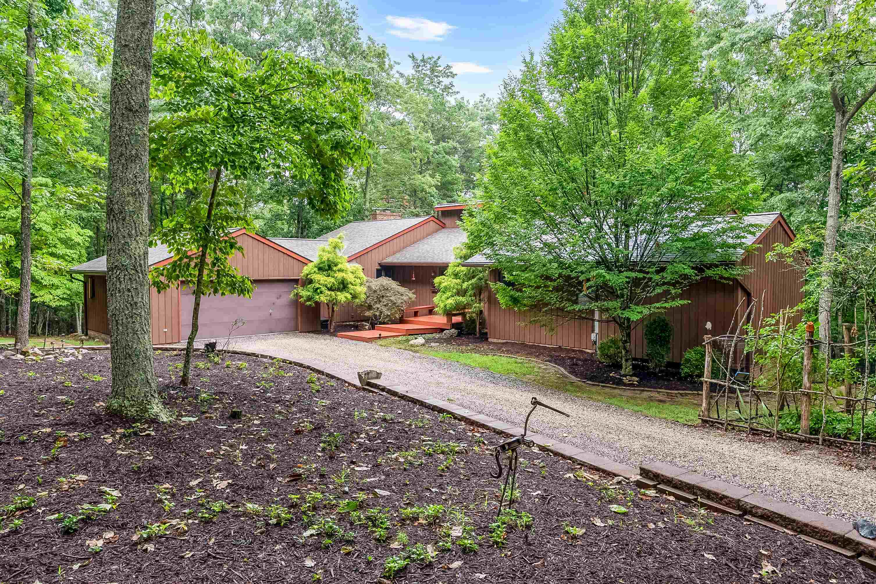 931 S JEFFERSON FOREST Lane