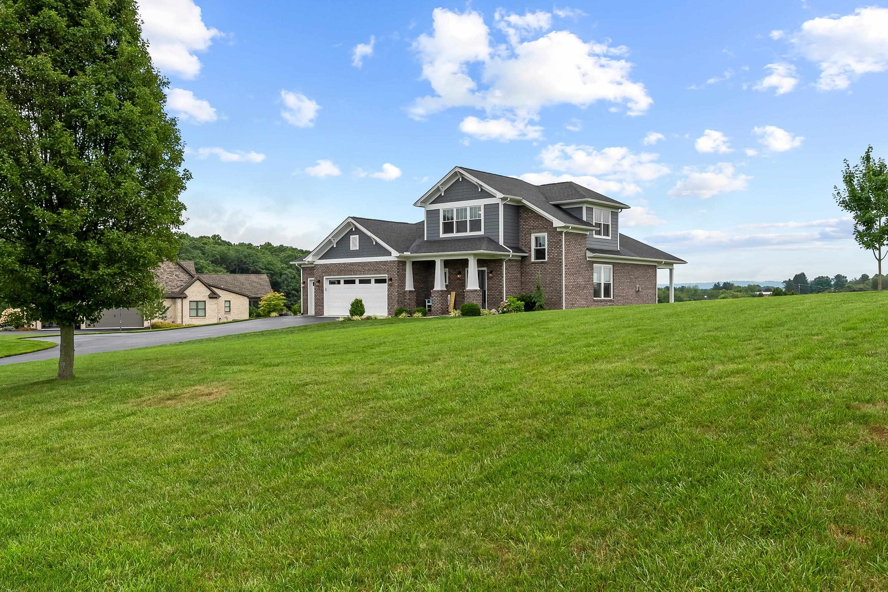 2330 Peakland Way Way