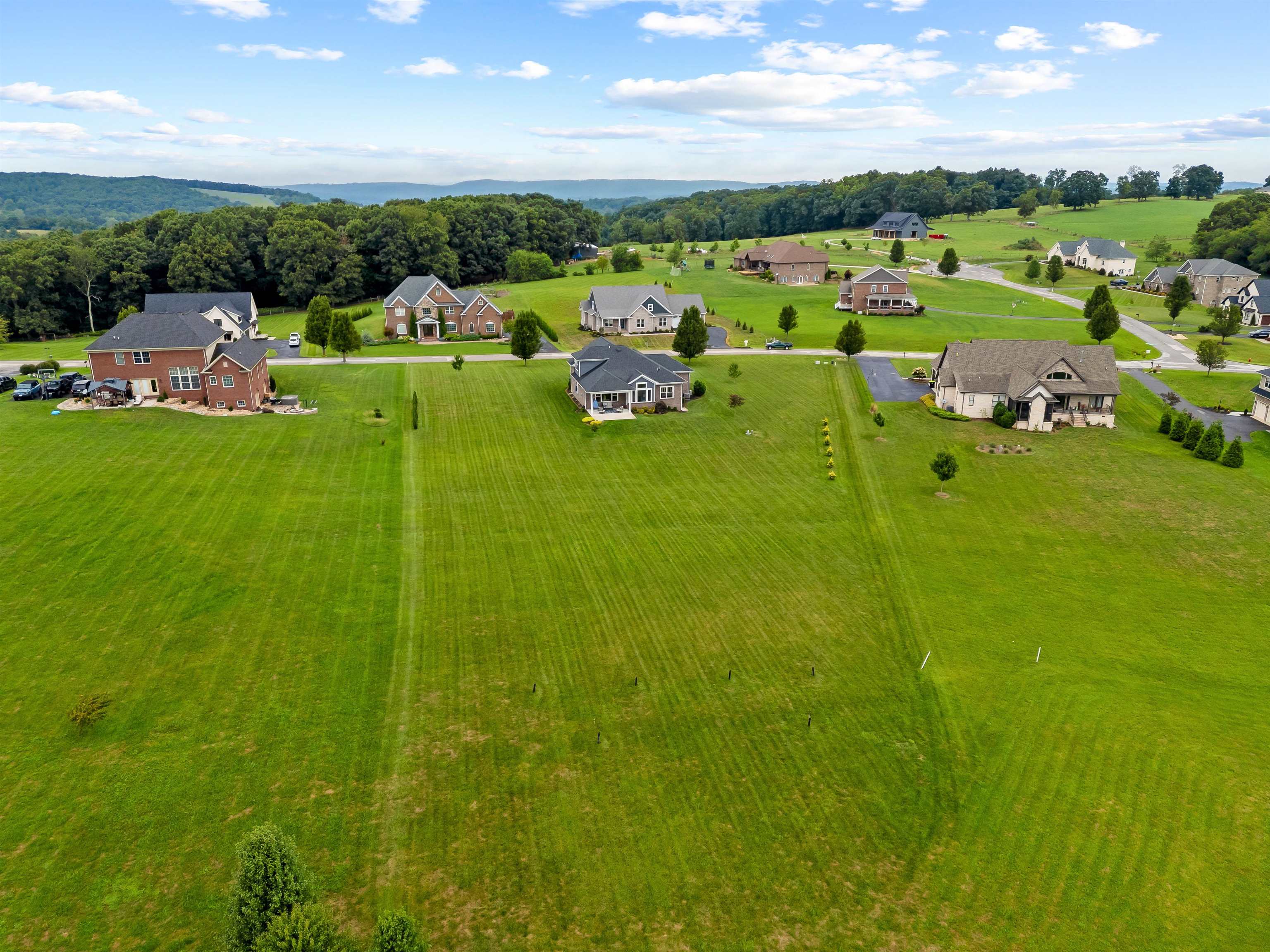 2330 Peakland Way Way