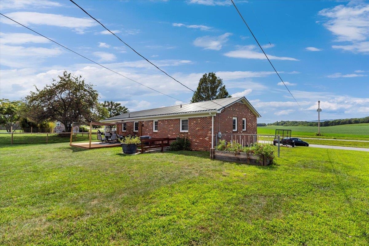 5664 Cleburne Boulevard