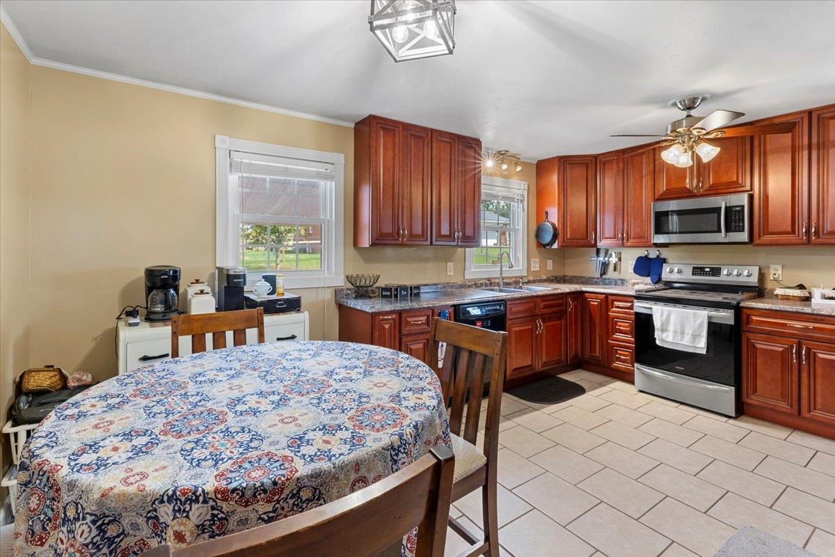 5664 Cleburne Boulevard