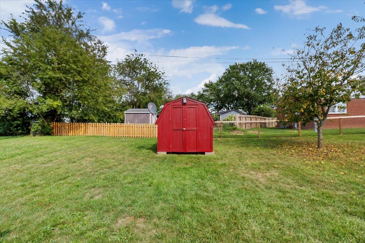 5664 Cleburne Boulevard