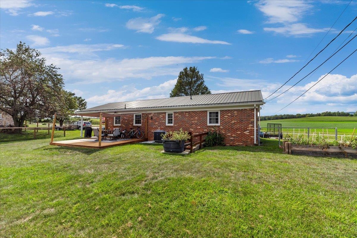 5664 Cleburne Boulevard