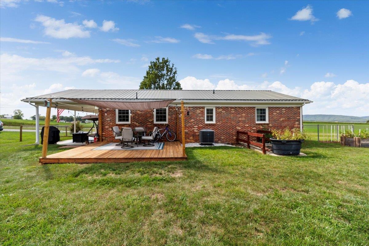 5664 Cleburne Boulevard