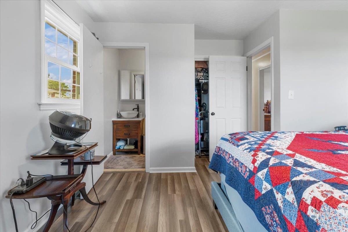 5664 Cleburne Boulevard