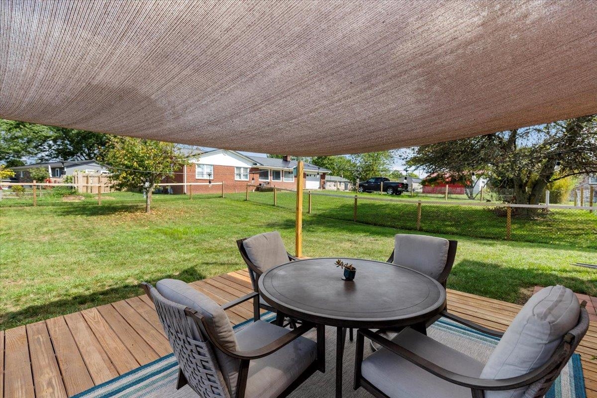 5664 Cleburne Boulevard