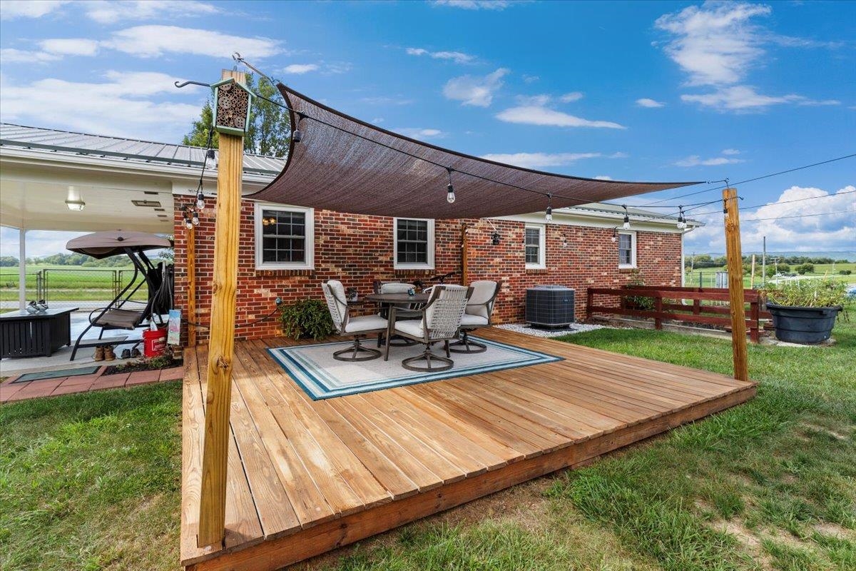 5664 Cleburne Boulevard