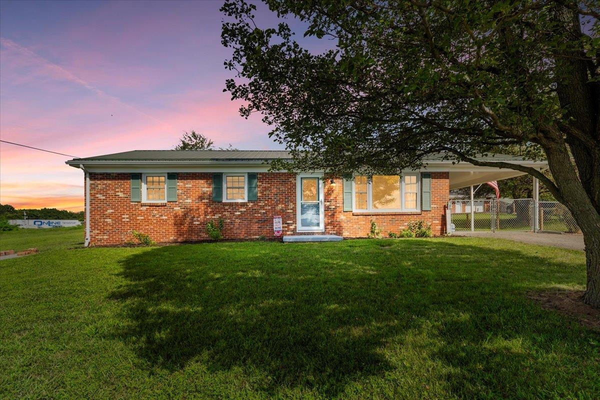 5664 Cleburne Boulevard