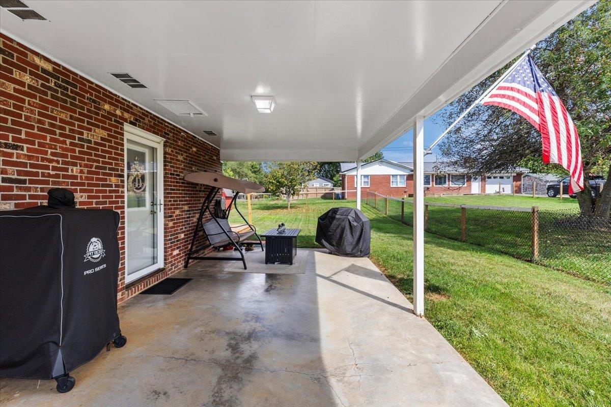 5664 Cleburne Boulevard