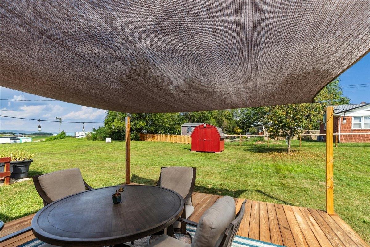 5664 Cleburne Boulevard