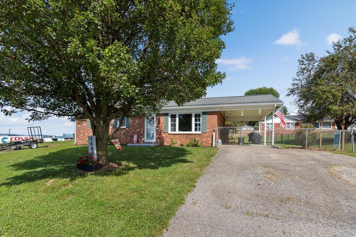 5664 Cleburne Boulevard