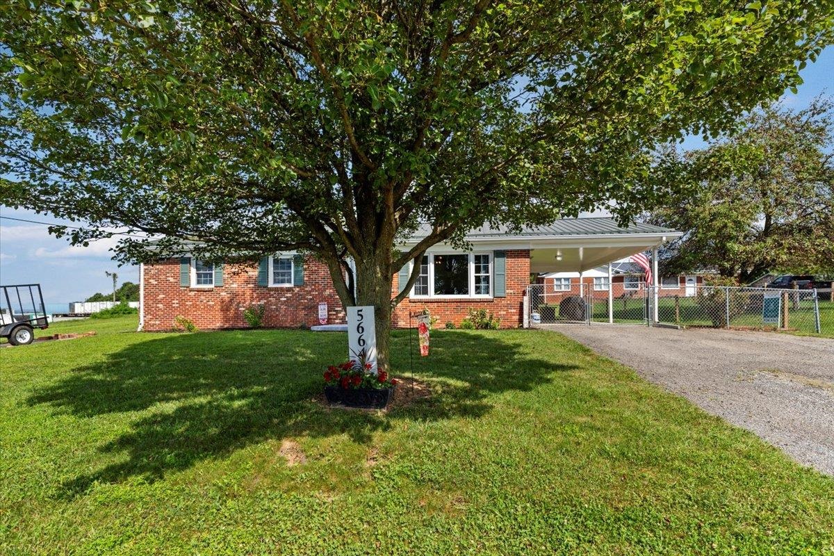 5664 Cleburne Boulevard