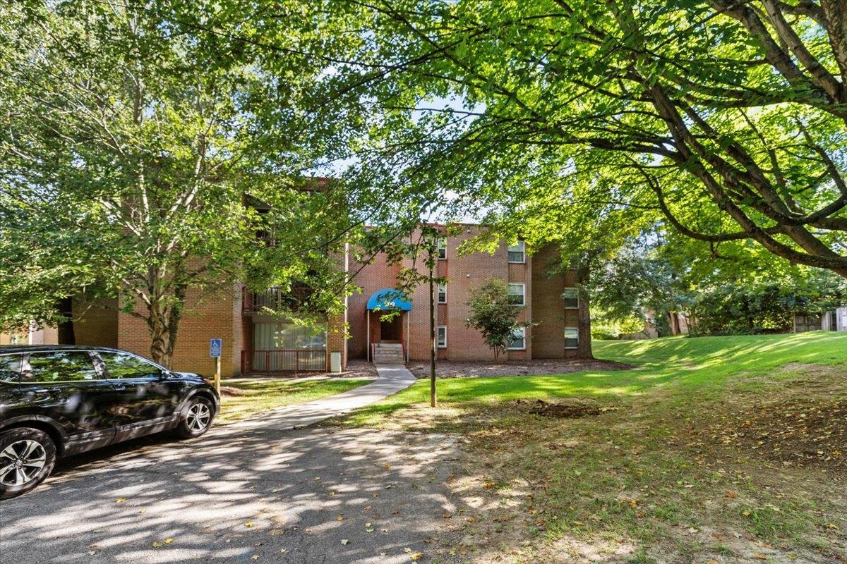 900 B-5 Brightwood Manor Drive B-5