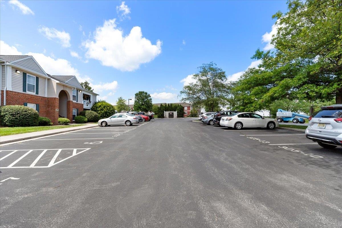 305 N Knollwood Drive 5201