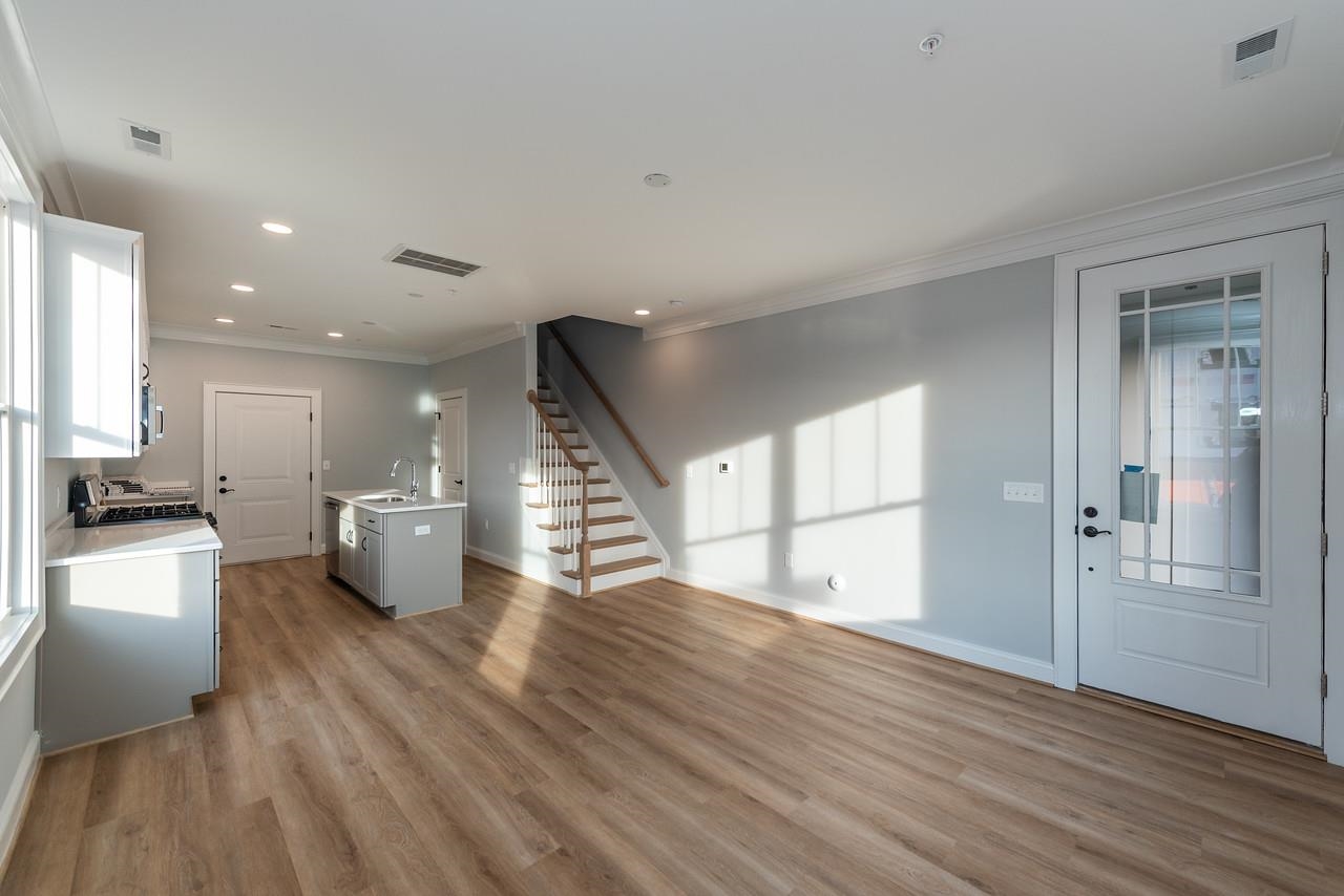 412 Midtown Way 123A