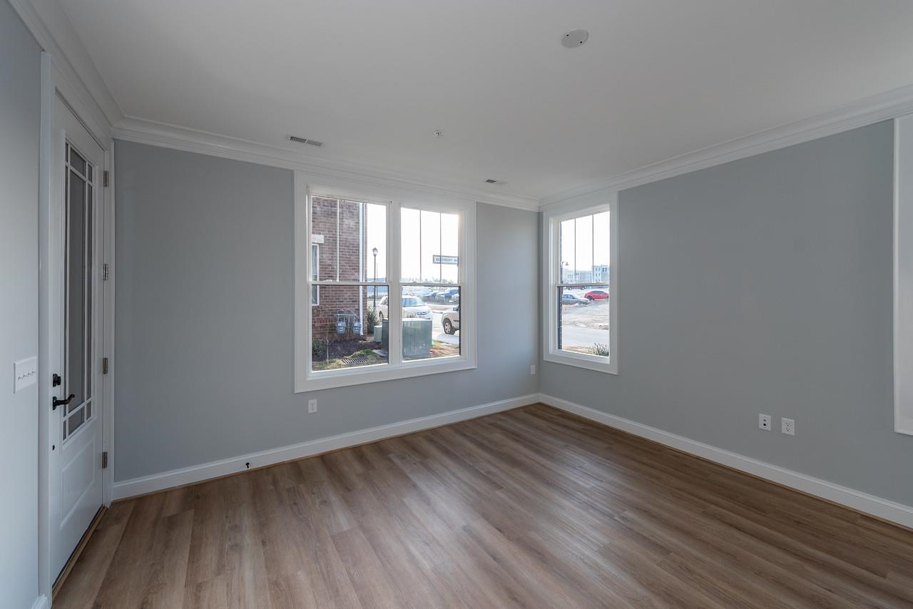 412 Midtown Way 123A
