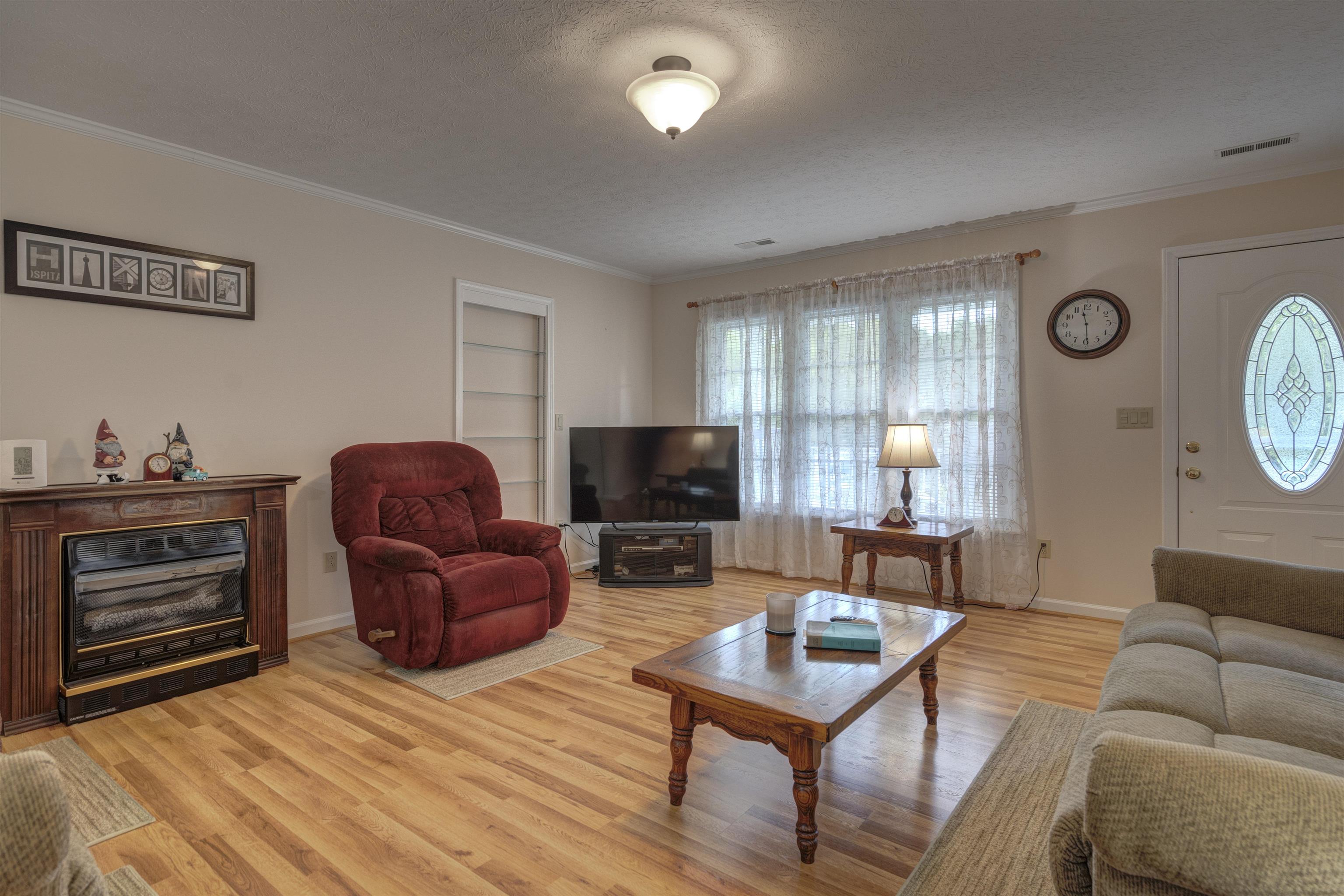 1349 MOCKINGBIRD Drive