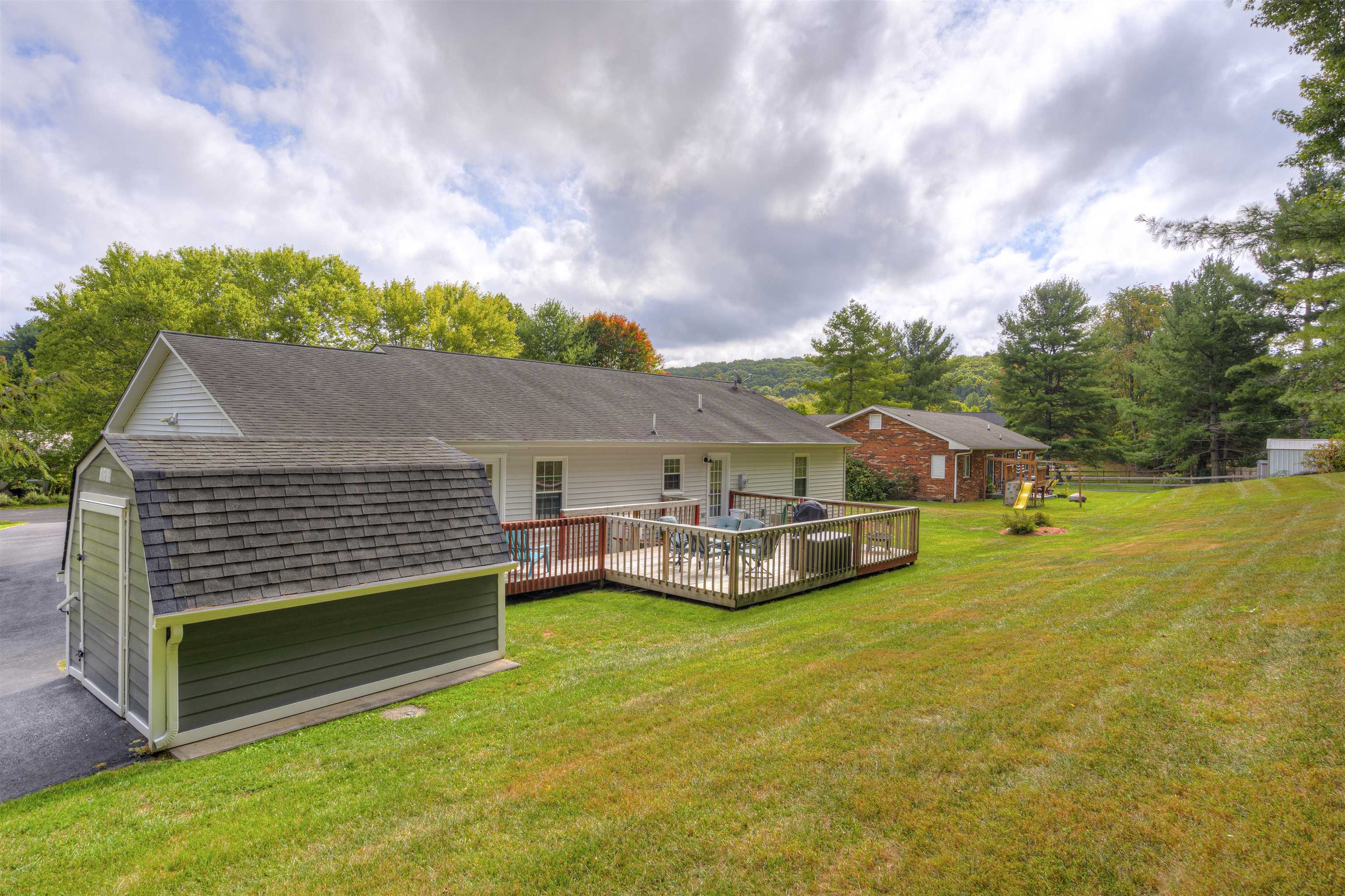 1349 MOCKINGBIRD Drive