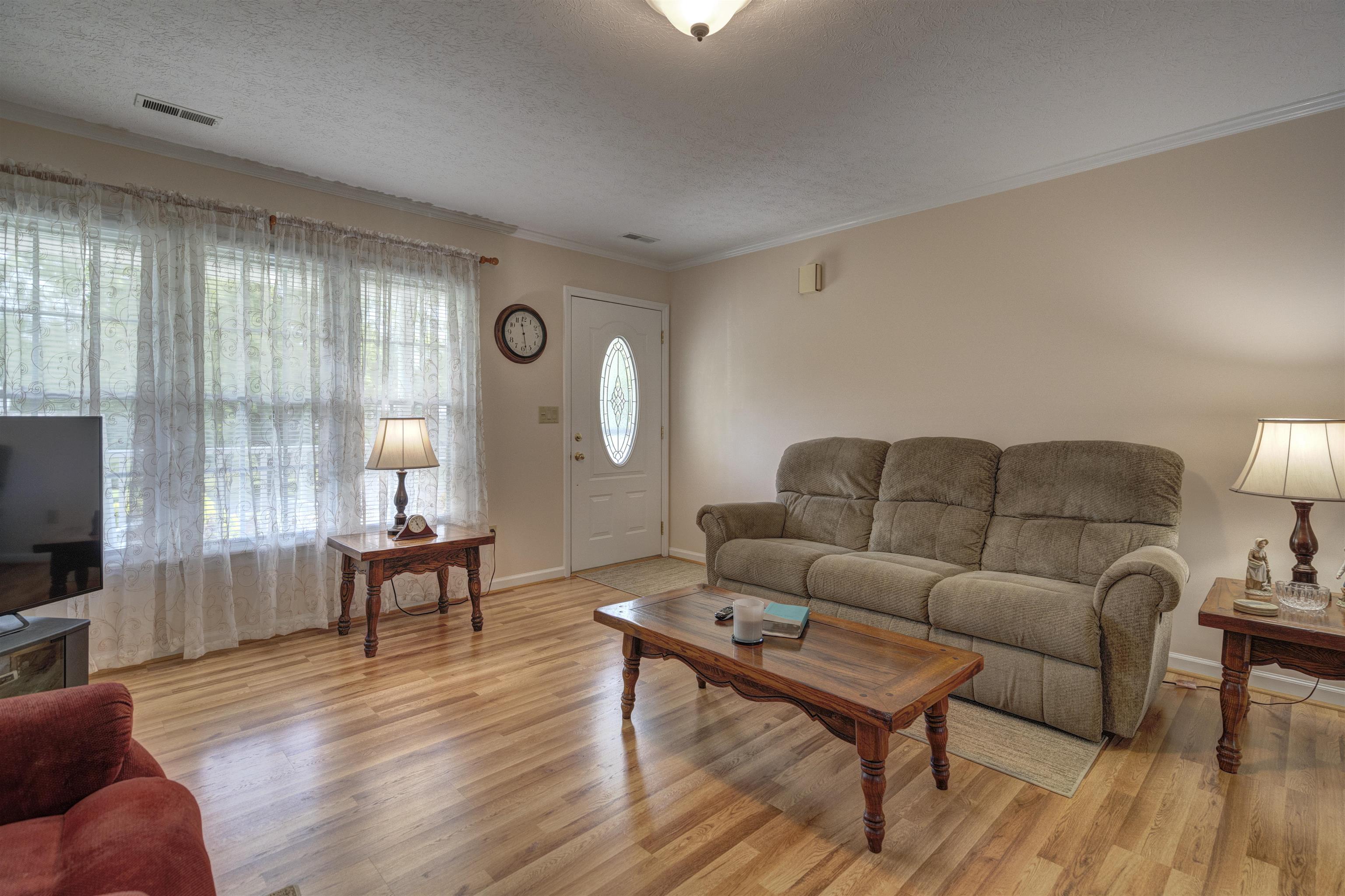 1349 MOCKINGBIRD Drive
