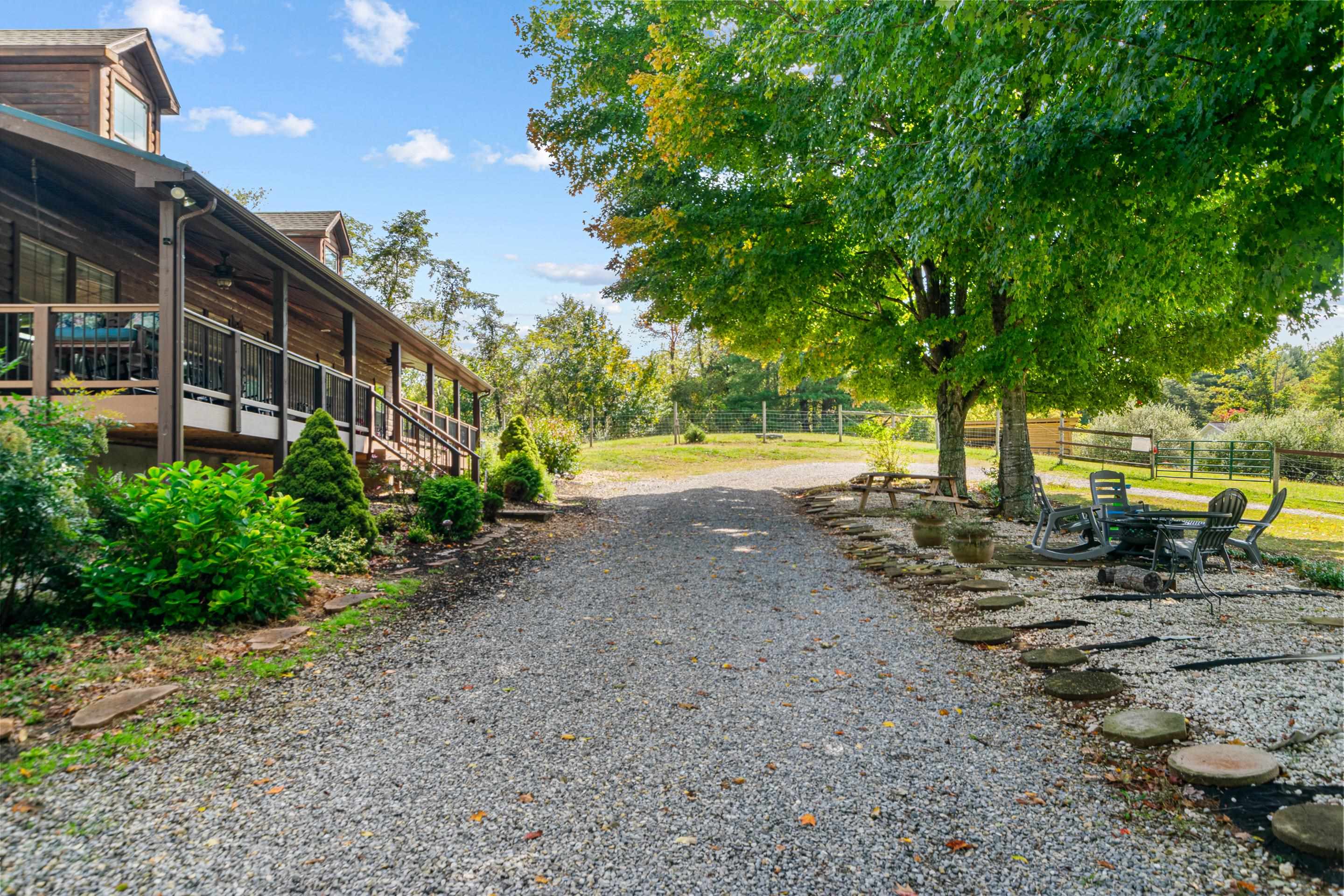 2893 SPRING HOUSE Road