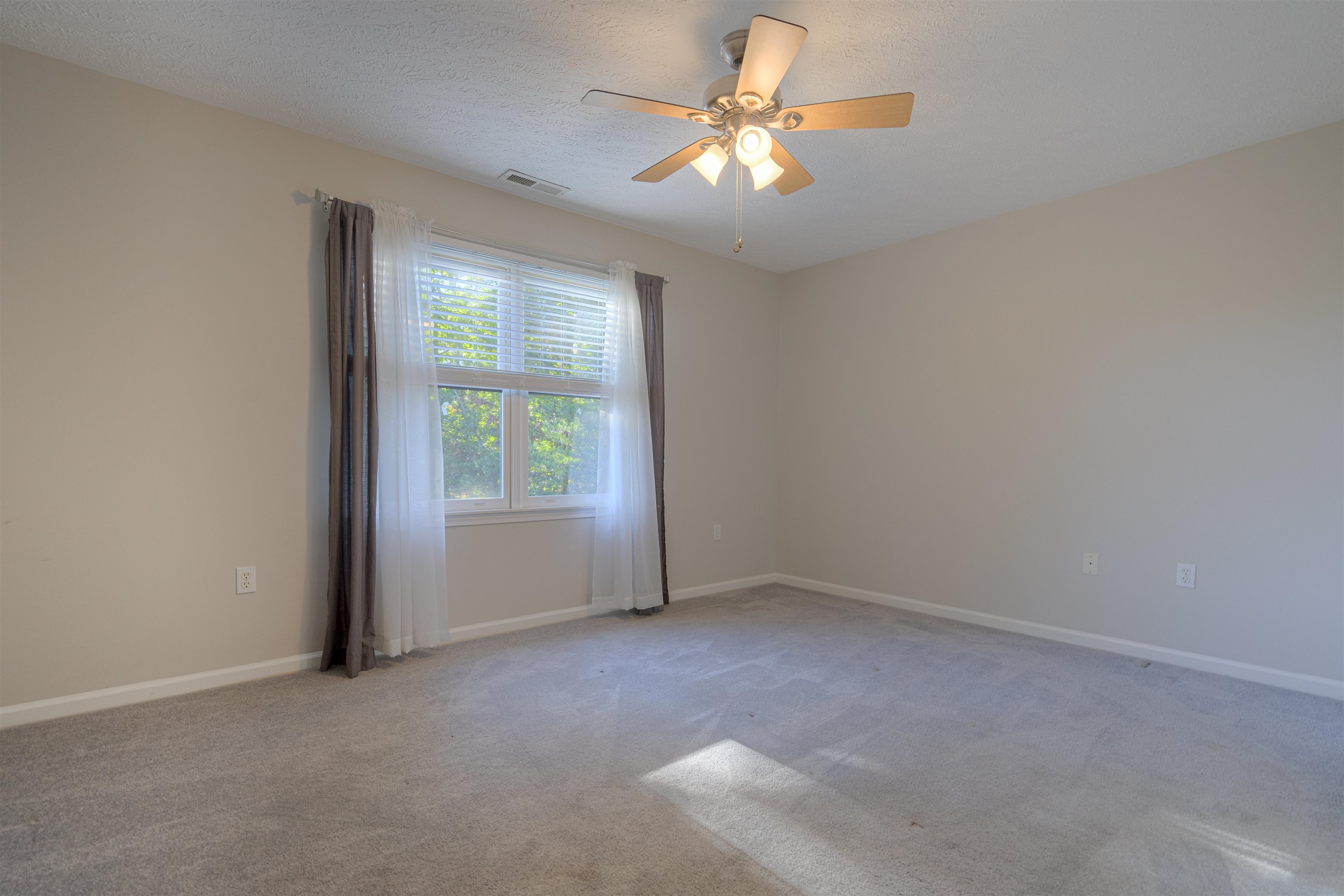 115 INGLEWOOD Drive