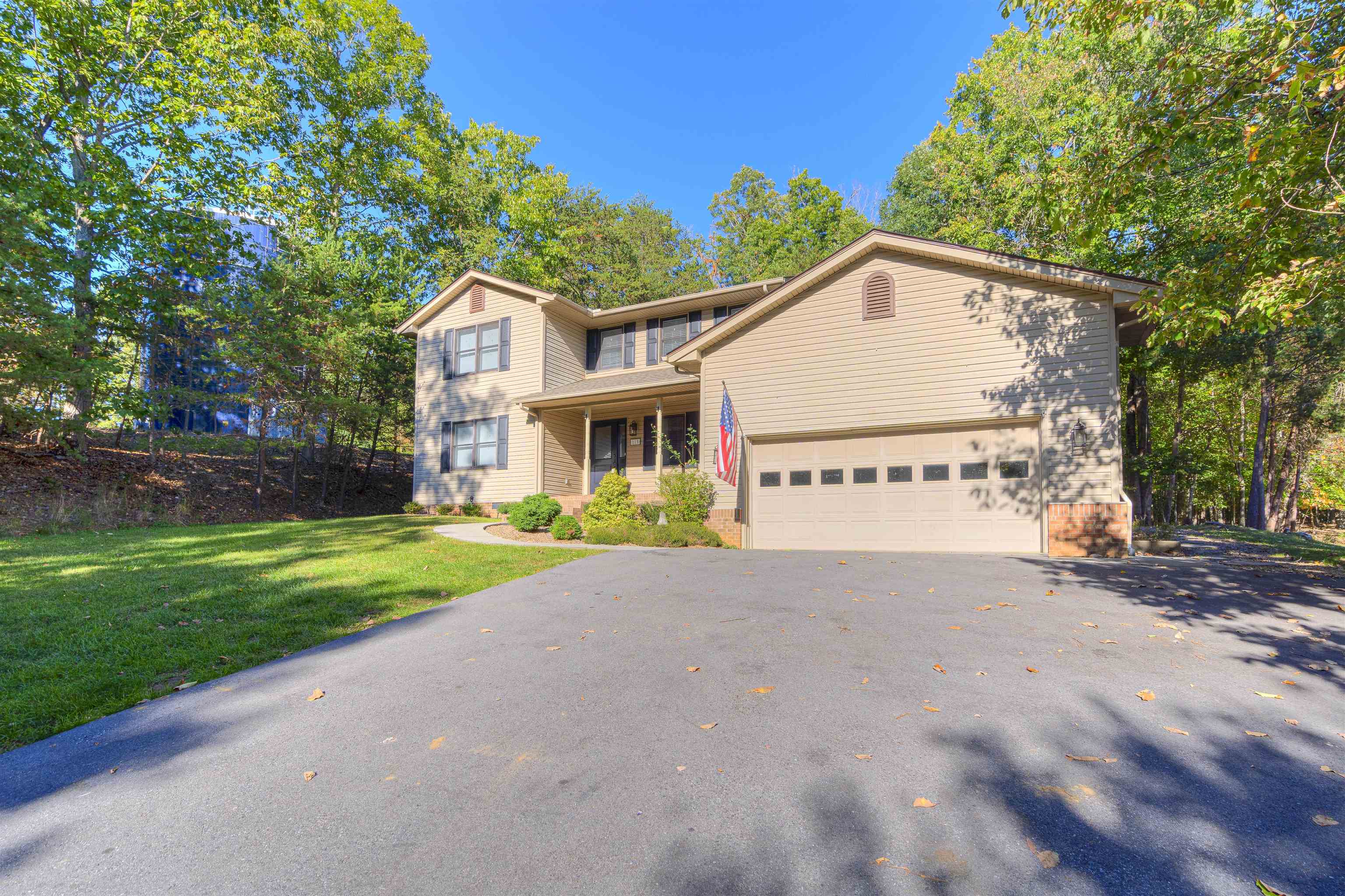 115 INGLEWOOD Drive