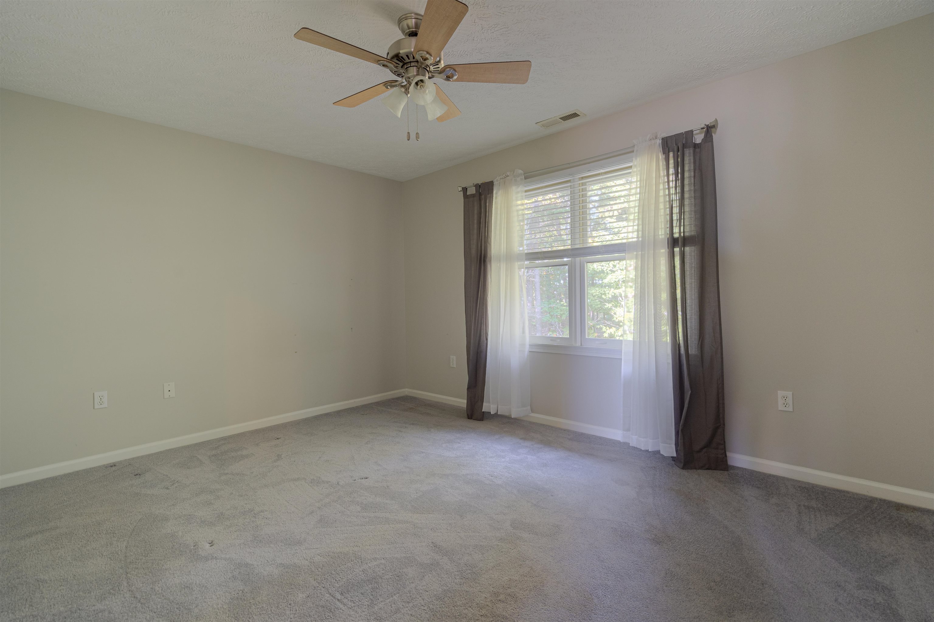 115 INGLEWOOD Drive