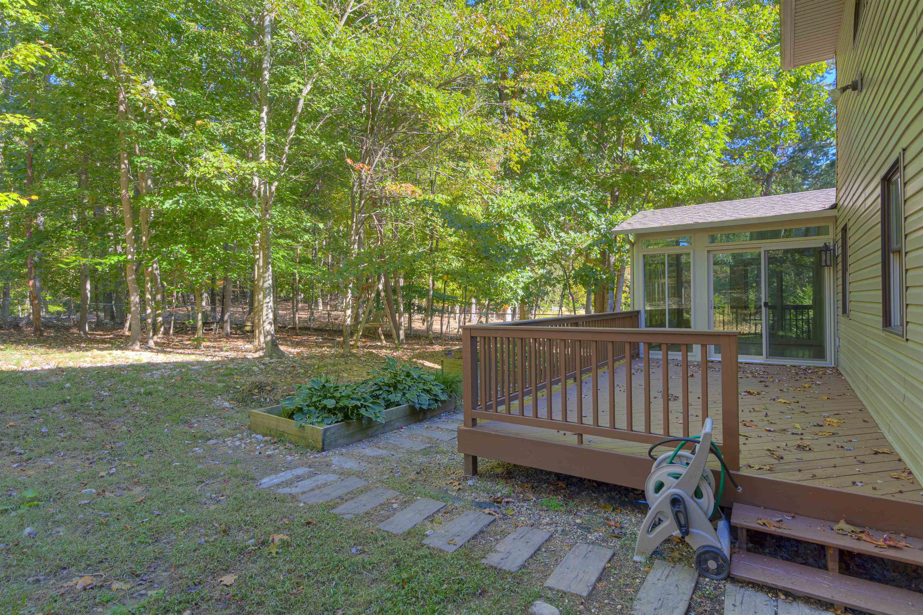 115 INGLEWOOD Drive