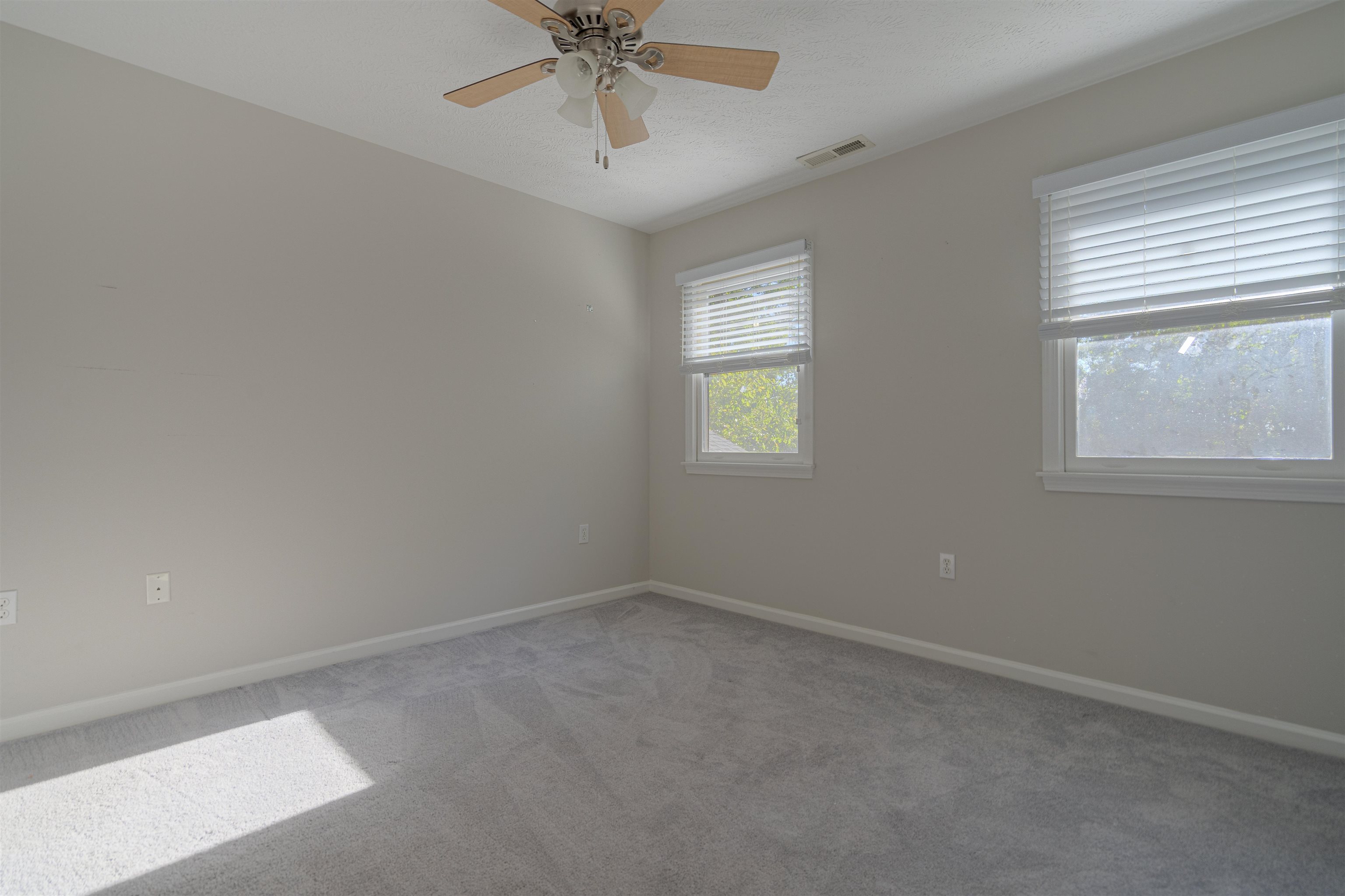 115 INGLEWOOD Drive