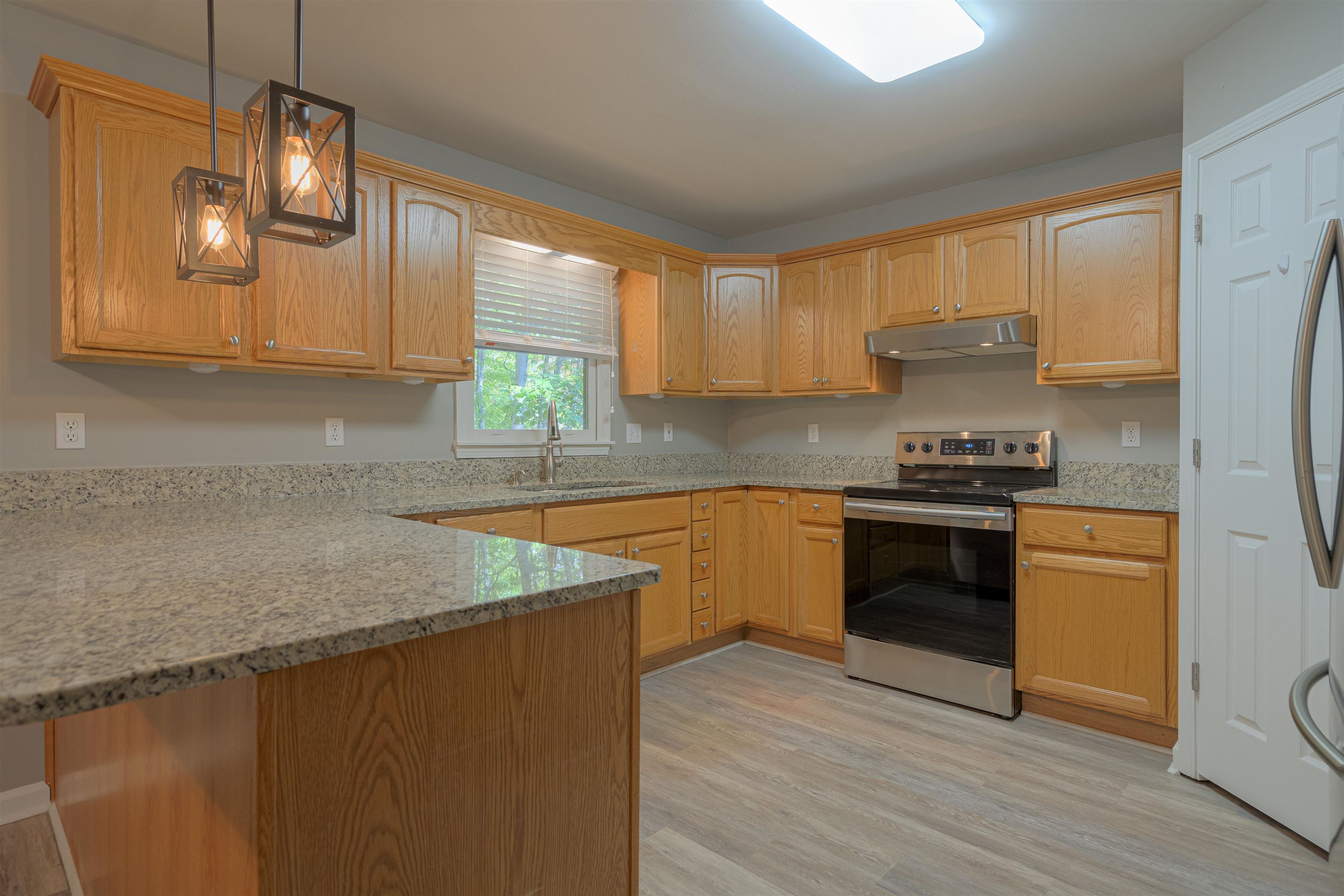 115 INGLEWOOD Drive