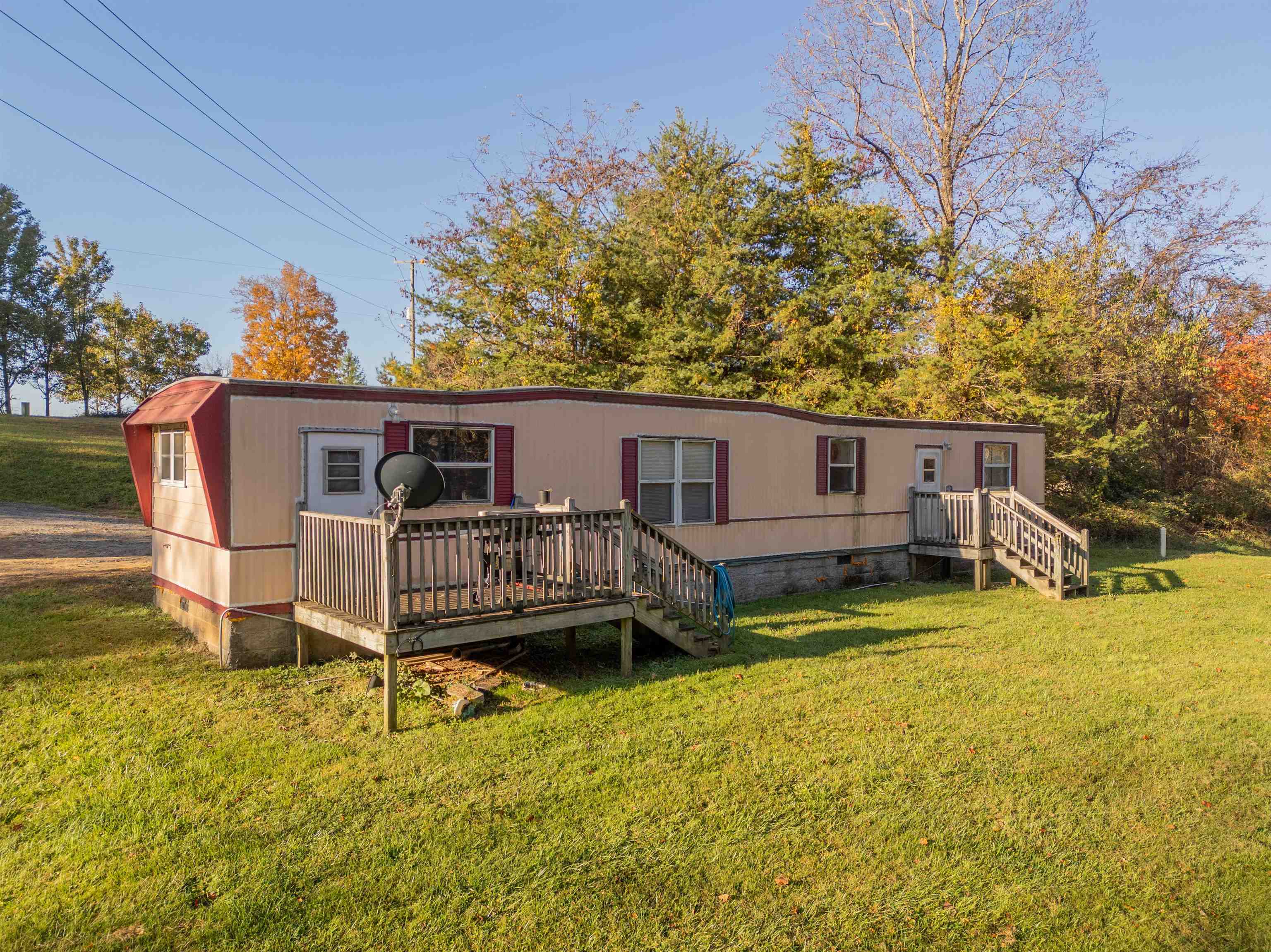 333 NEEDMORE Lane NE