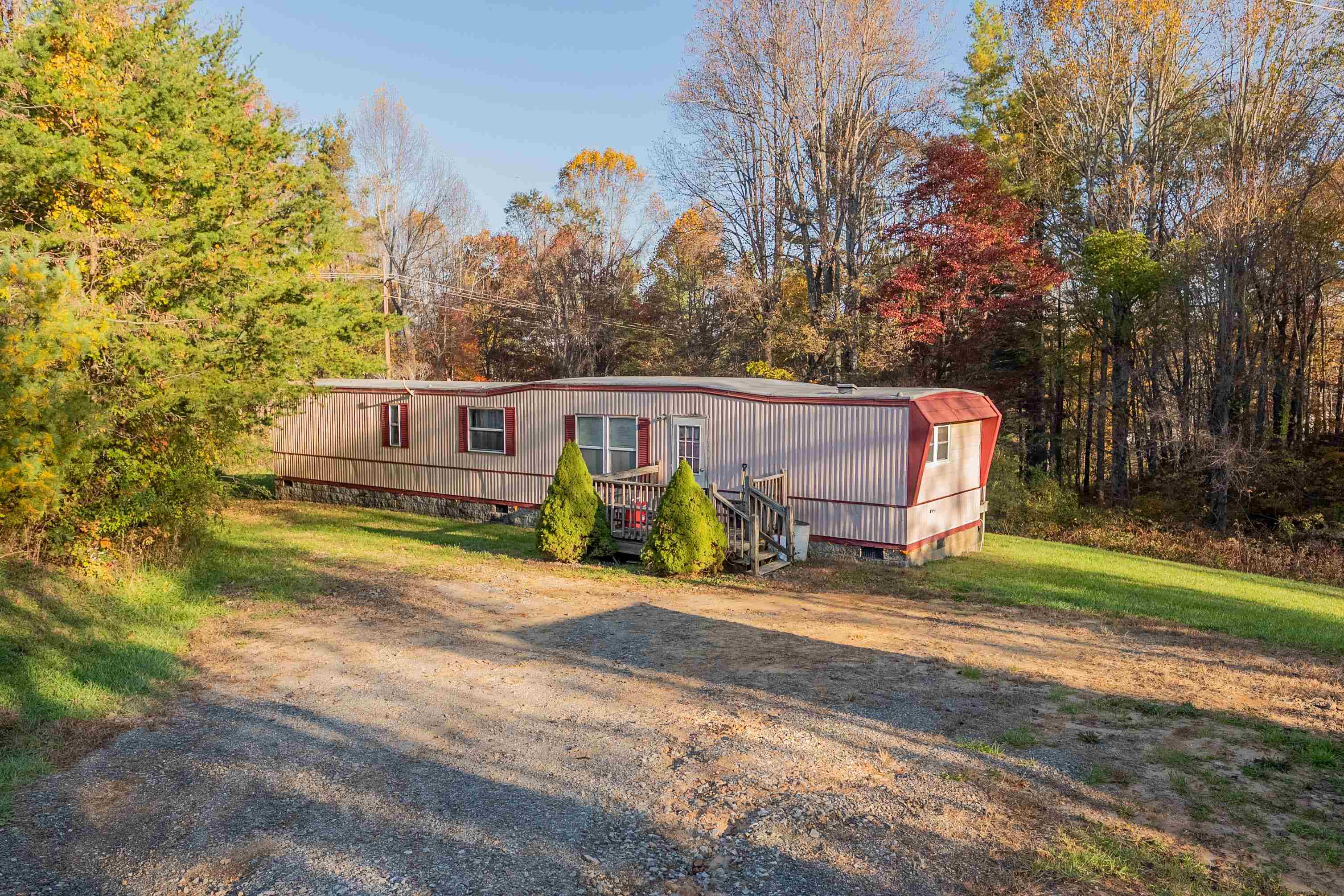 333 NEEDMORE Lane NE
