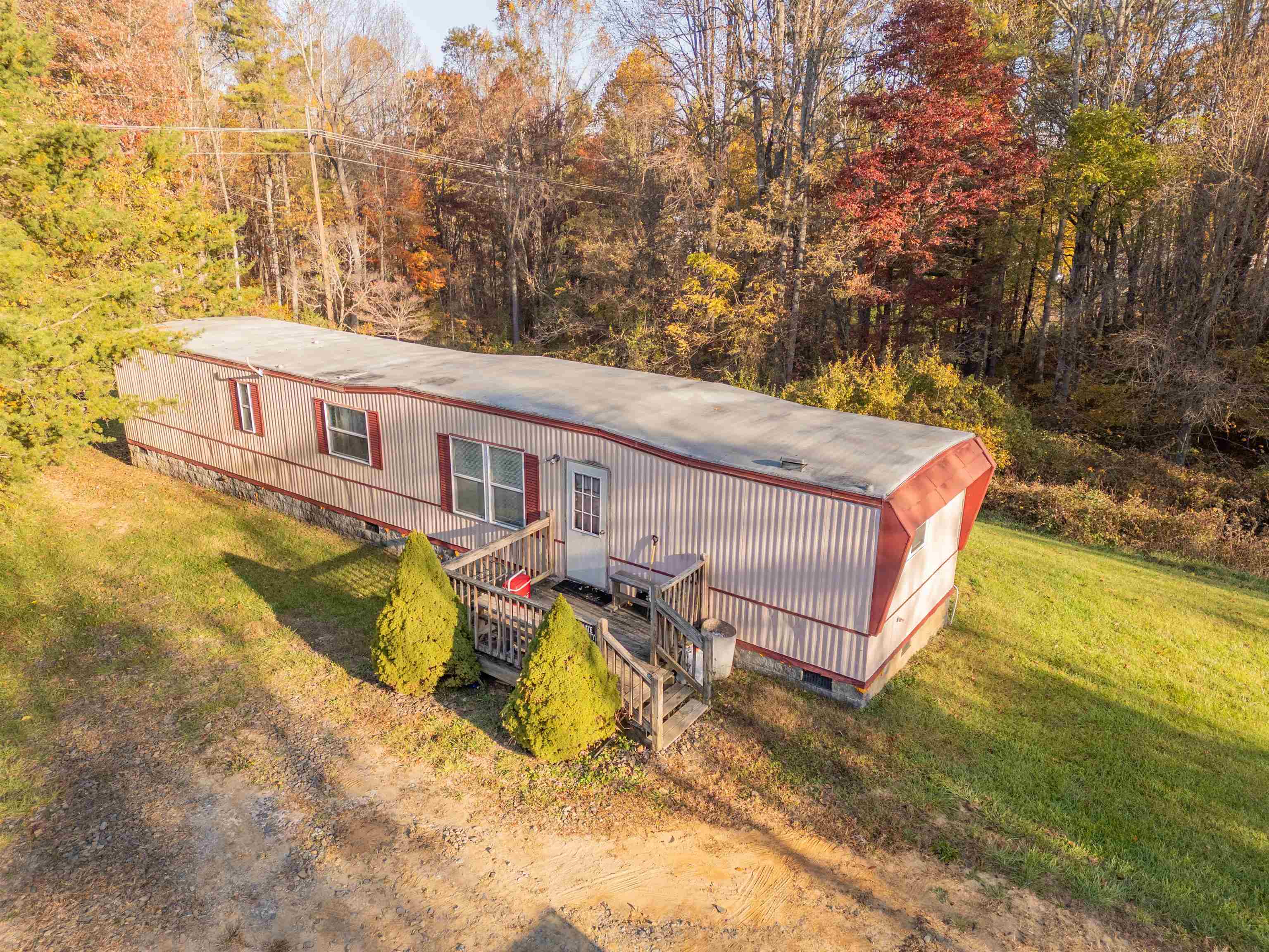 333 NEEDMORE Lane NE