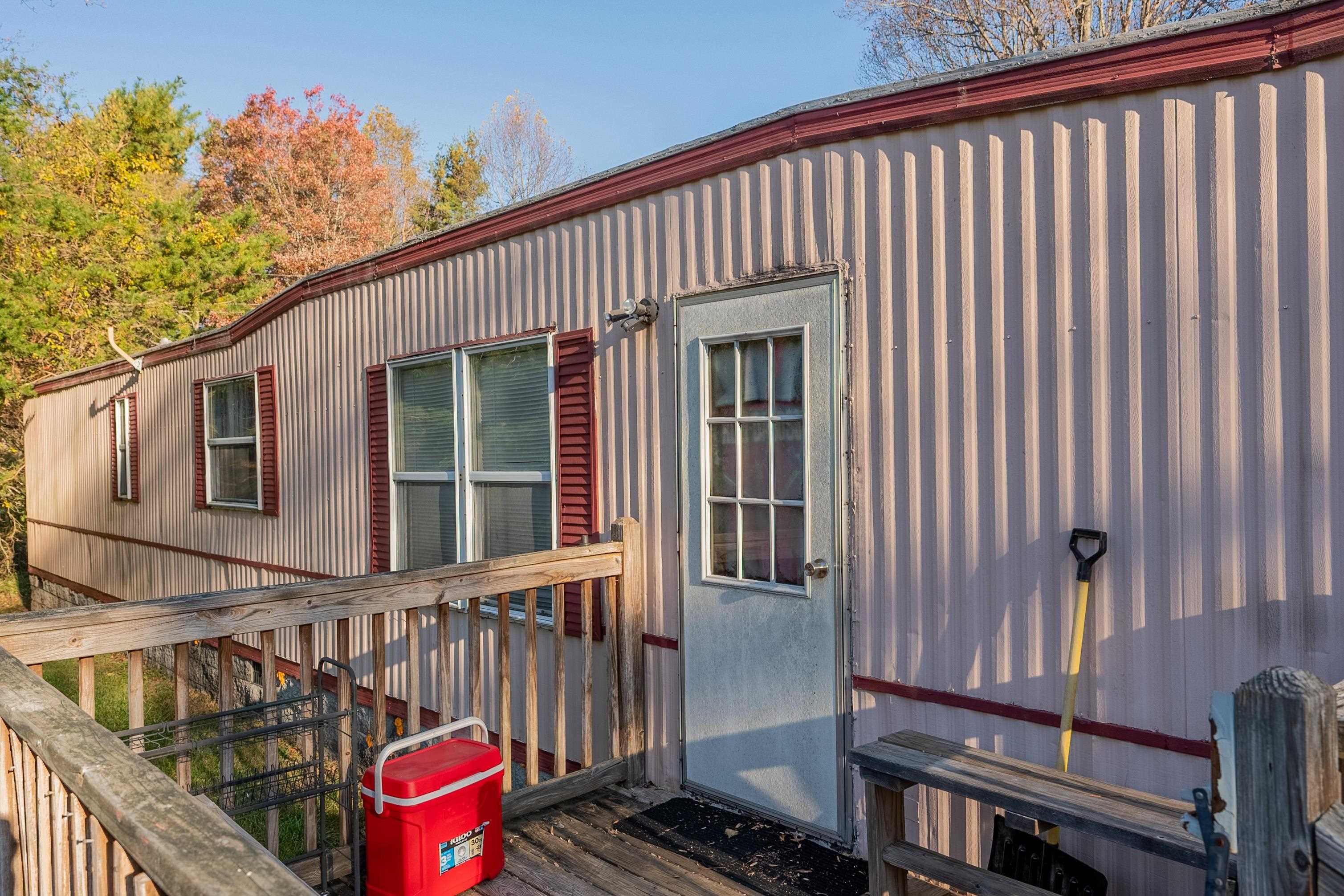 333 NEEDMORE Lane NE