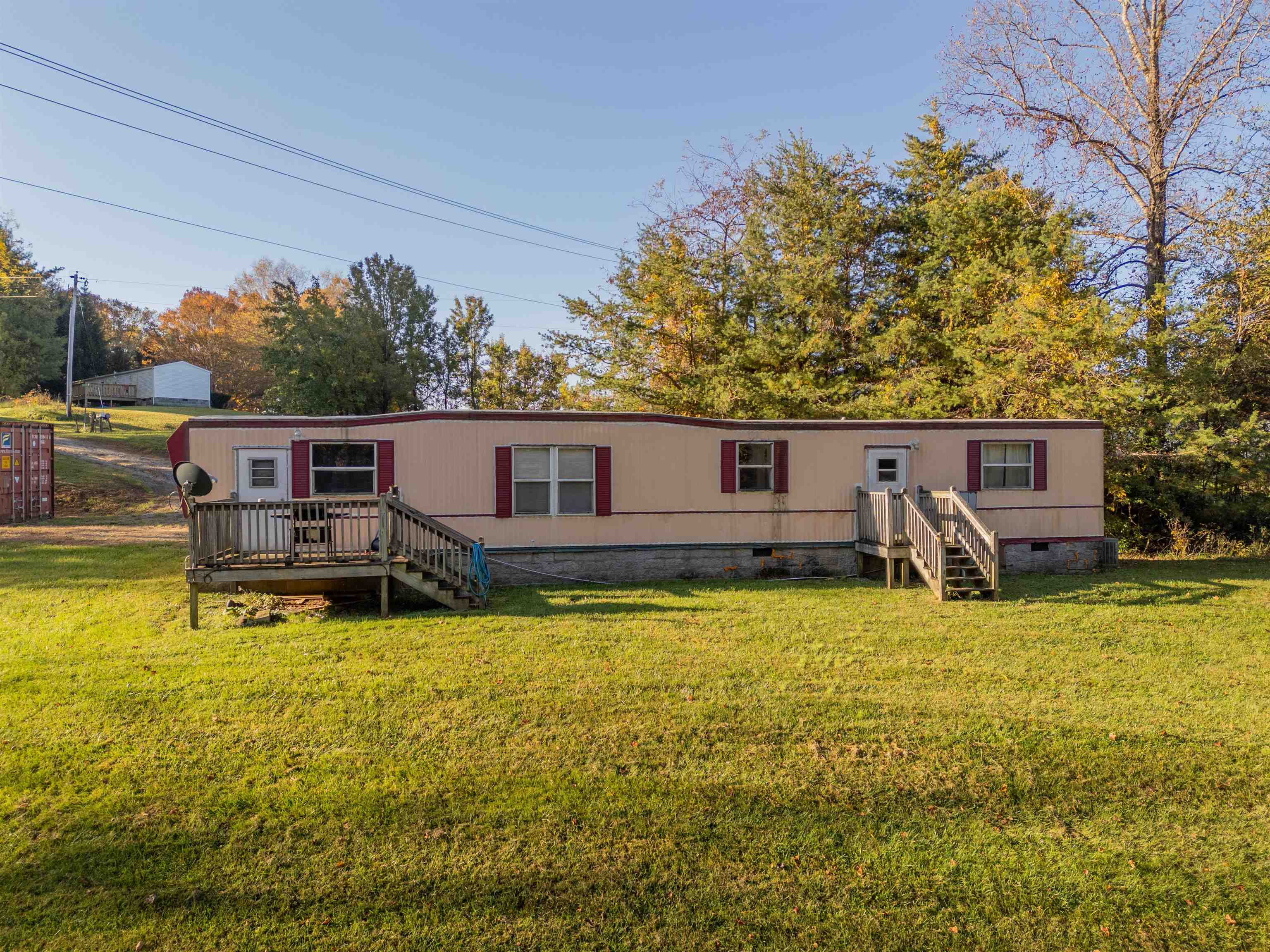 333 NEEDMORE Lane NE