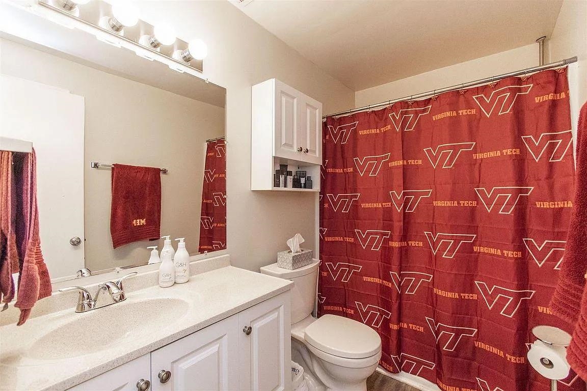 305 #614 Loudon Road 614