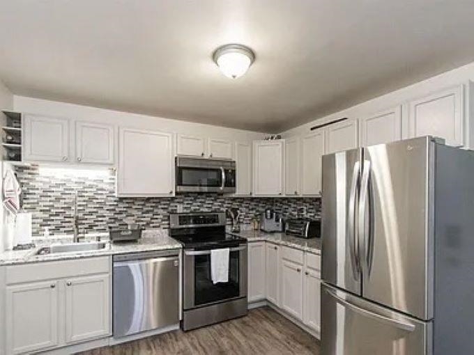 305 #614 Loudon Road 614