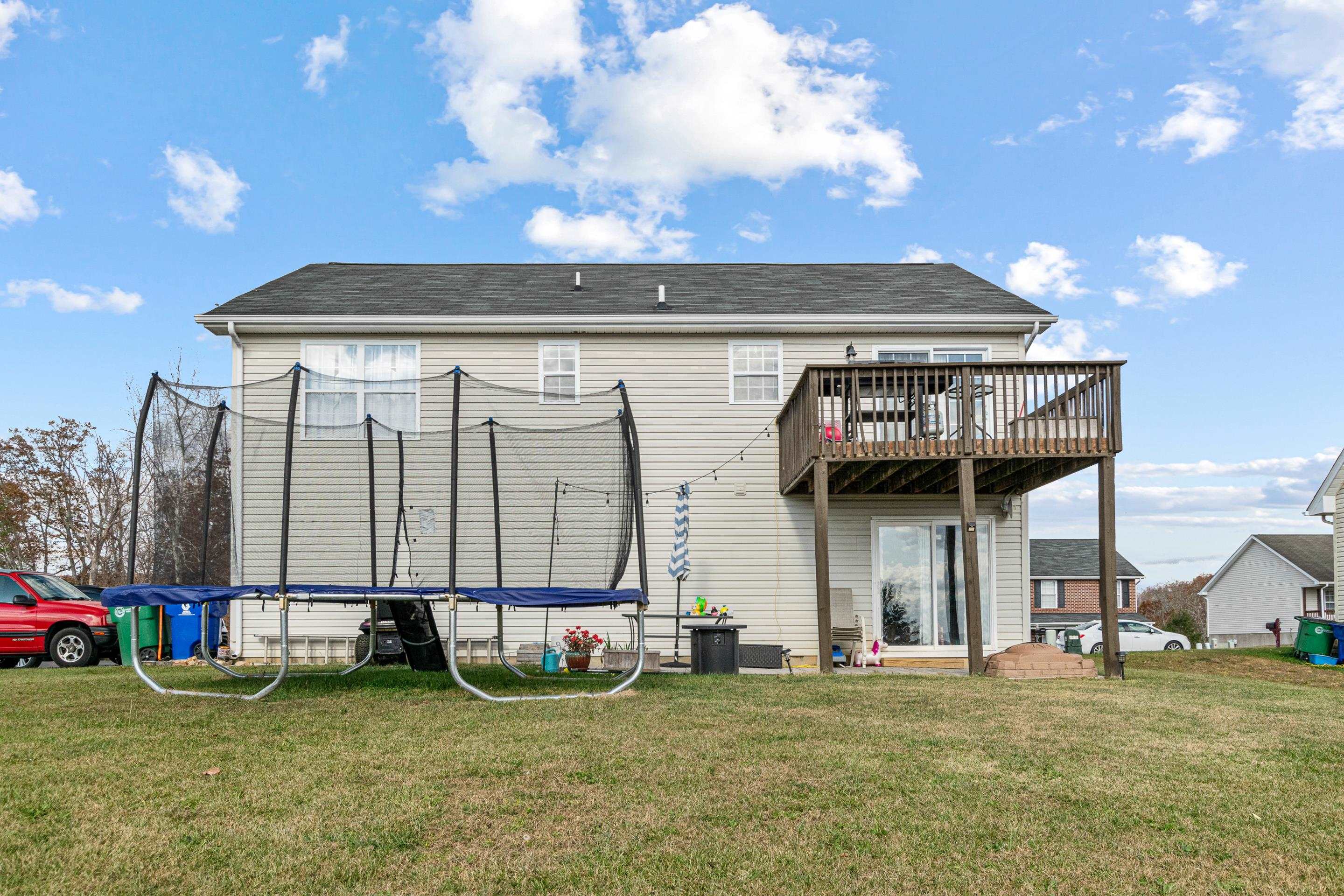 1135 NEW VILLAGE Drive NW