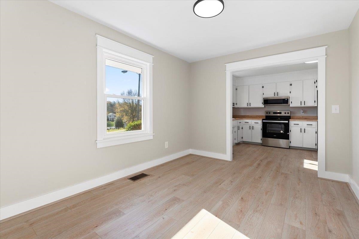 855 MOUNTAIN VIEW Drive