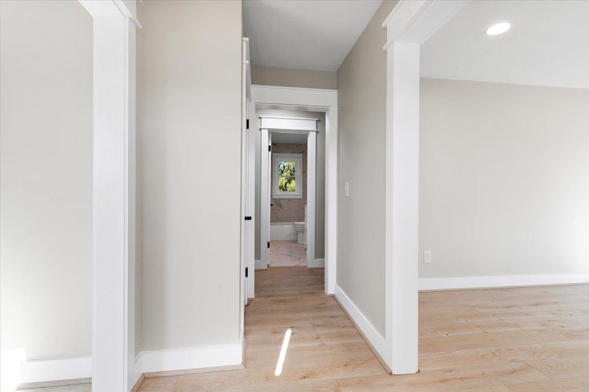 855 MOUNTAIN VIEW Drive