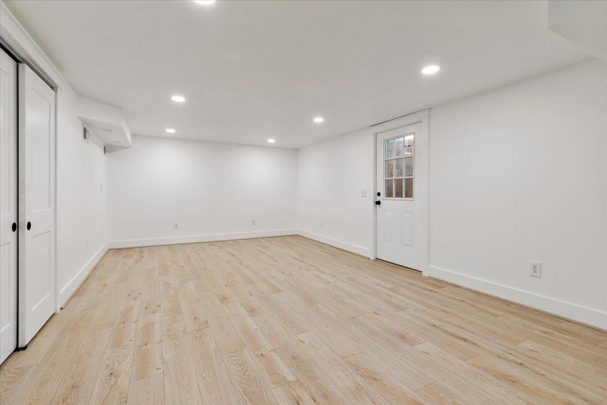 855 MOUNTAIN VIEW Drive