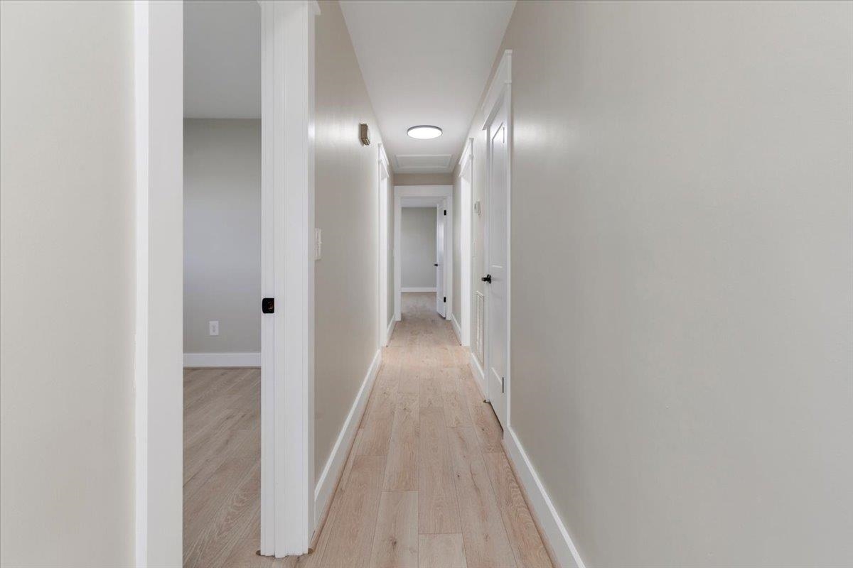 855 MOUNTAIN VIEW Drive