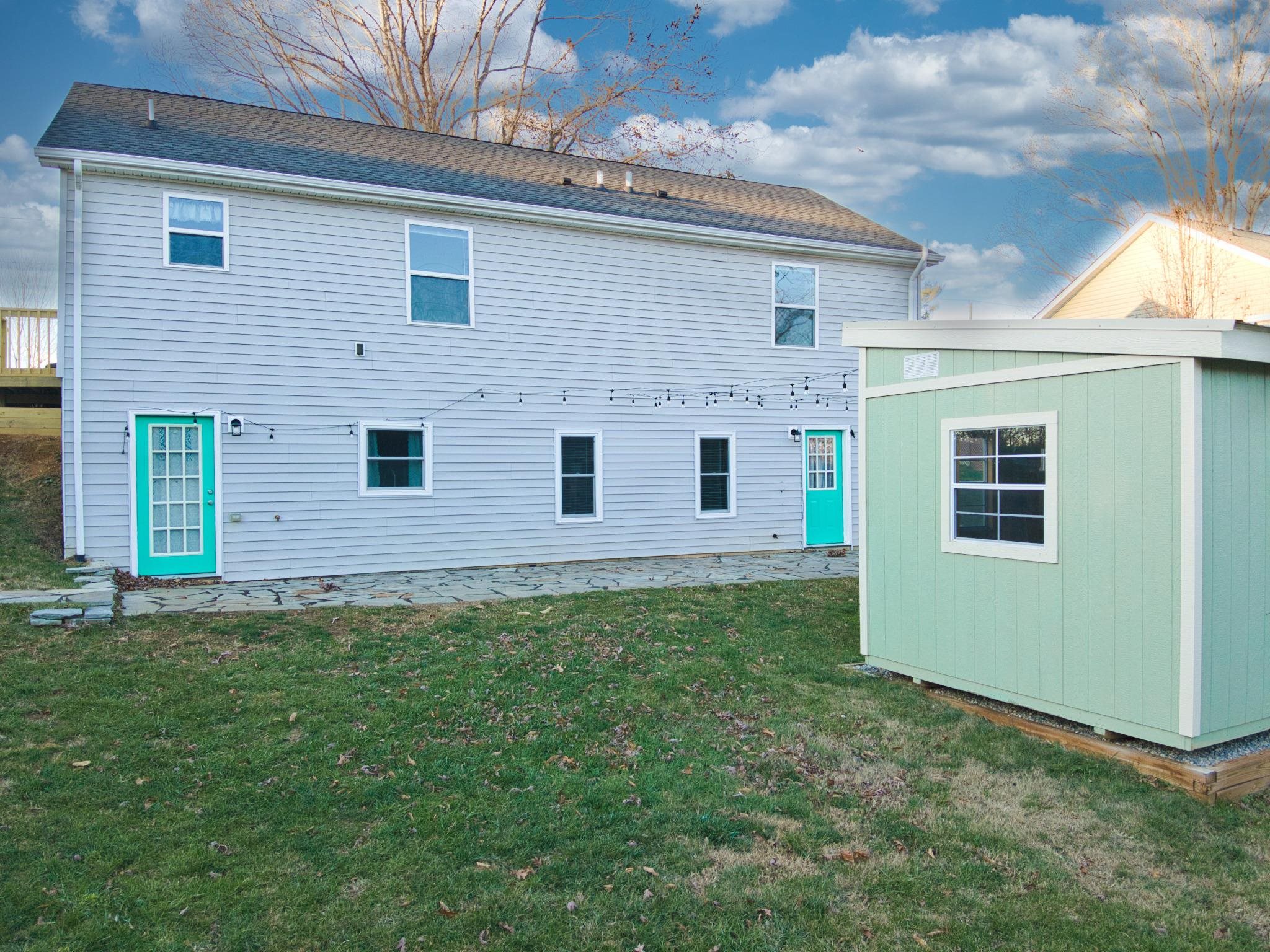 812 Thirteenth Street