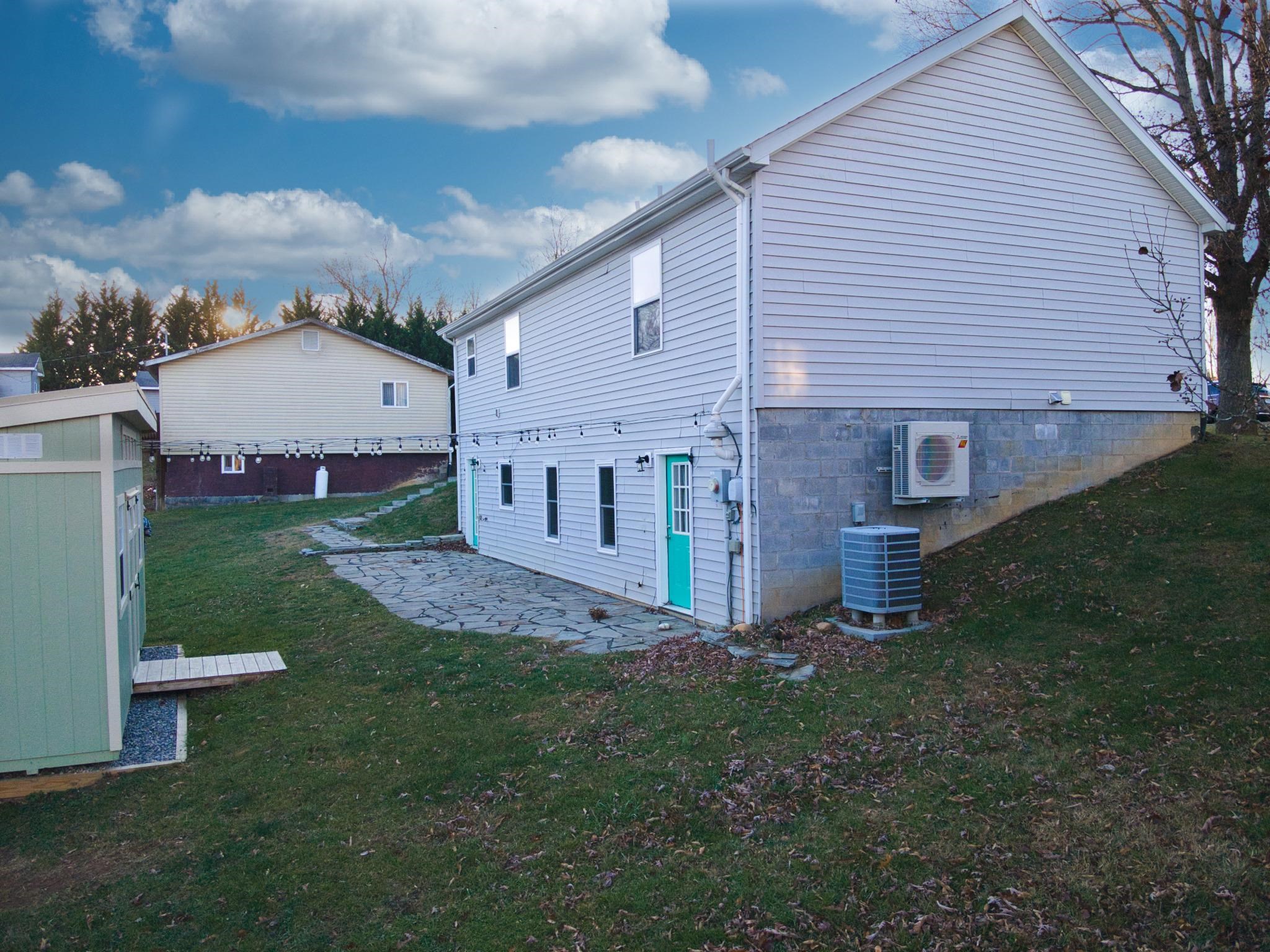 812 Thirteenth Street