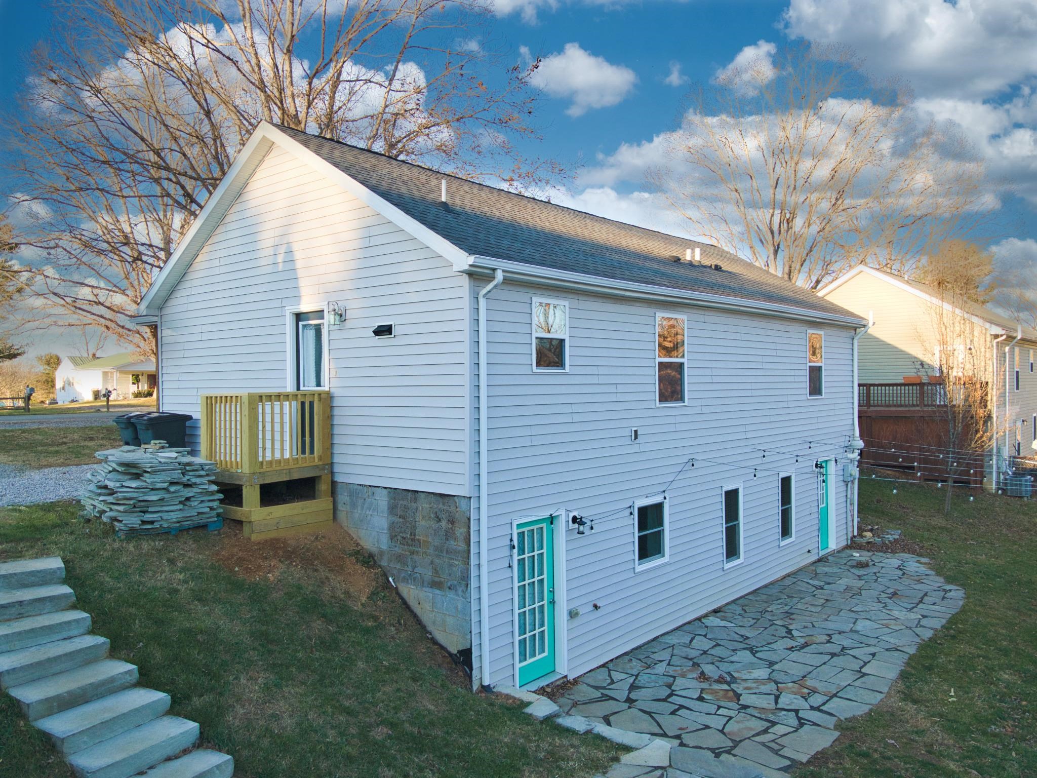 812 Thirteenth Street